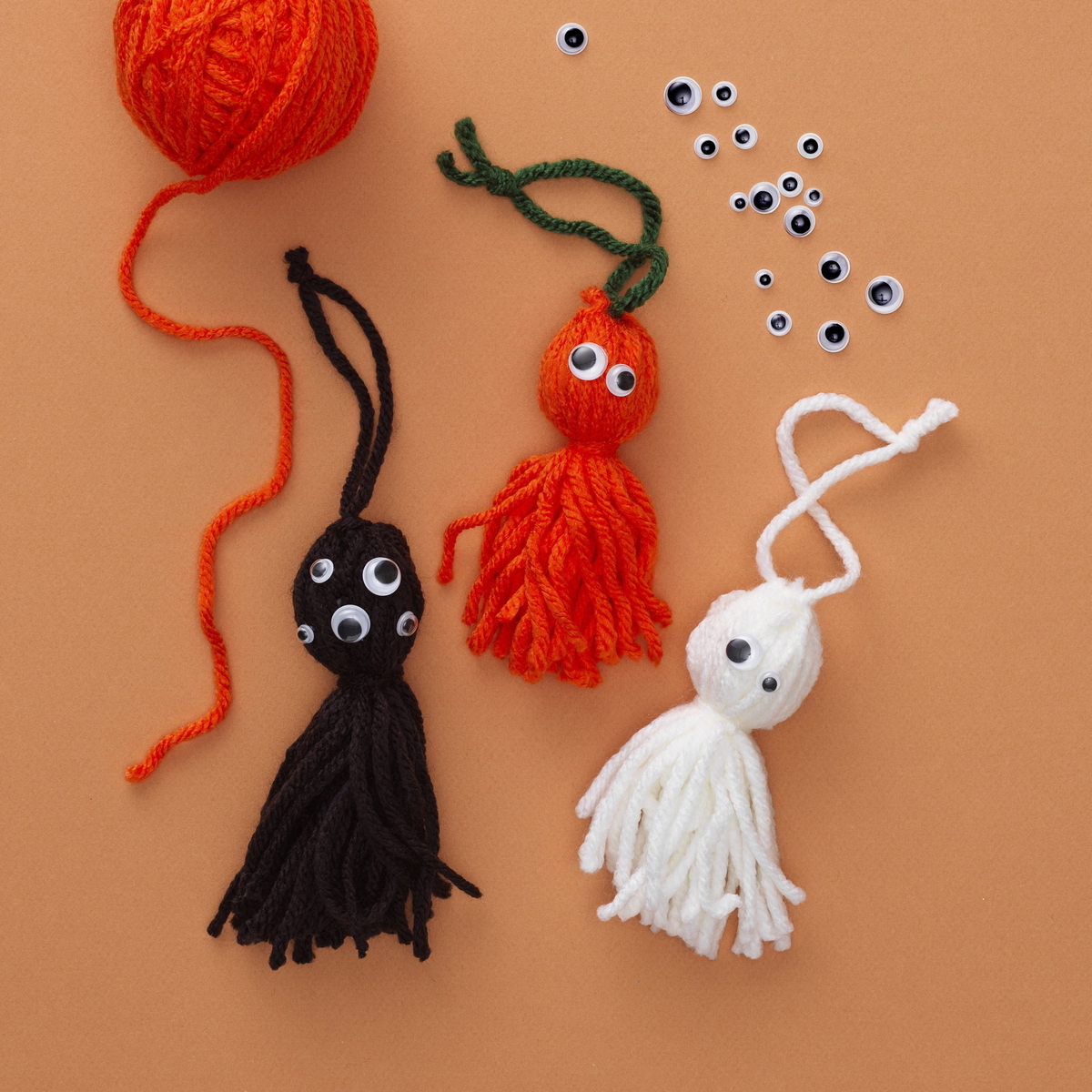 Askartele Halloween hahmoja Langasta askartele-halloween-hahmoja-langasta
